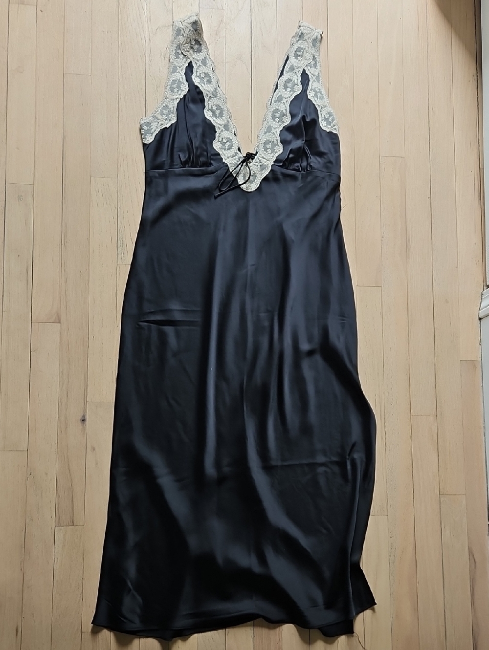Abercrombie Satin Slip Dress - Picture 3 of 3